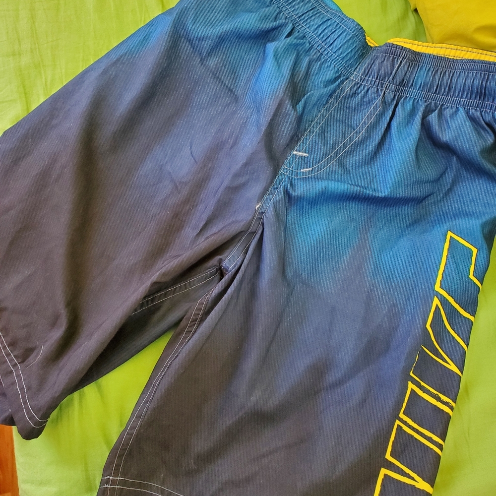 Boys Nike swim trunks large NEW